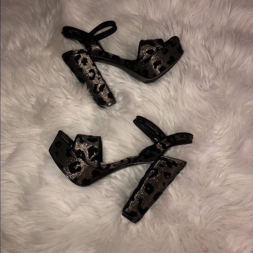 Nine West Metallic Leopard Platform Sandals Black Gold